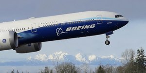 Η στιγμή της απογείωσης του Boeing 777X