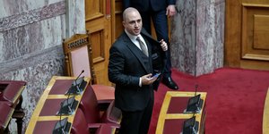 Ο Κ. Μπογδάνος στην Ολομέλεια της Βουλής