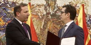 Ο πρόεδρος της Βόρειας Μακεδονίας Πενταρόφσκι δίνει εντολή σχηματισμού κυβέρνησης στον Όλιβερ Σπασόφσκι