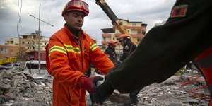 Τους 35 έφθασε ο αριθμός των νεκρών 