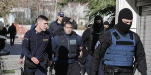 Δίκη Τοπαλούδη: Οι κατηγορούμενοι ρίχνουν τις ευθύνες ο ένας στον άλλον για το ποιος την πέταξε στη θάλασσα