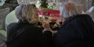 ηλικιωμενοι πλατη