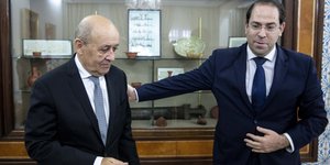 Ο Γάλλος ΥΠΕΞ με τον Πρόεδρο της Τυνησίας στην Τύνιδα