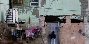 Χαμόσπιτο στη Λωρίδα της Γάζας σε οικισμό Παλαιστινίων
