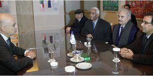 Ο Νίκος Δένδιας και ο Χαλίφ Χαφτάρ στην Αθήνα, υπό δρακόντεια μέτρα ασφαλείας 