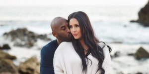 Ο Κόμπι Μπράιαντ αγκαλιά με την σύζυγό του Βανέσα