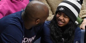 Κόμπι Μπράιαντ: «Νεκρή και η 13χρονη κόρη του» σύμφωνα με το TMZ 