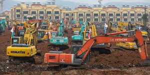 Απίστευτα μέσα για την οικοδόμηση του νοσοκομείου