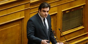 Πιερρακάκης: Η δήλωση γέννησης ενός παιδιού αρχίζει και τελειώνει στο μαιευτήριο