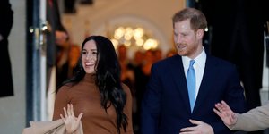 Μέγκαν Μαρκλ και πρίγκιπας Χάρι βγαίνουν από την οικία του Υπατου Αρμοστή του Καναδά