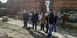 Λίνα Μενδώνη