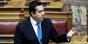 Ο Νότης Μηταράκης στη Βουλή