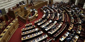 Εικόνα από την ολομέλεια της ελληνικής Βουλής, όπου θα γίνει η ψηφοφορία του Προέδρου της Δημοκρατίας