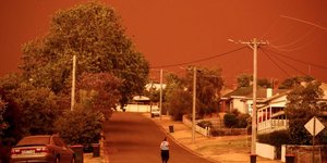 Πυρκαγιές στην Αυστραλία πορτοκαλί ουρανός
