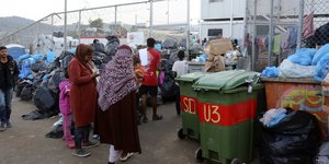 Πρόσφυγες στον καταυλισμό της Μόριας στη Λέσβο