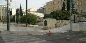 Ράμπα για ΑΜΕΑ στο Μνημείο του Άγνωστου Στρατιώτη