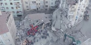 Σεισμός στην Τουρκία: Εικόνα απόλυτης καταστροφής μετά τον φονικό Εγκέλαδο