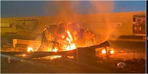 Το φλεγόμενο αμάξι και ο Ιρανός στρατηγός Σουλεϊμανί