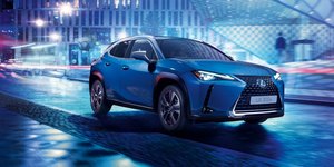 UX: To μικρότερο SUV της Lexus και σε ηλεκτρική έκδοση