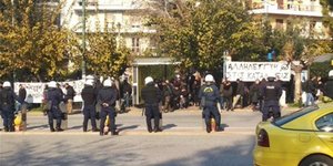 Στο πλάι των συλληφθέντων από τις καταλήψεις στην Ευελπίδων