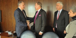 Συνάντηση Θεοδωρικάκου Μπάρτλε