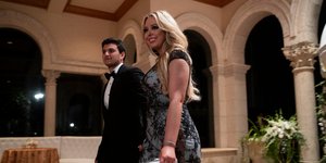 Τίφανι Τραμπ και Μάικλ Μπούλος στο πρωτοχρονιάτικο ρεβεγιόν του Ντόναλντ Τραμπ