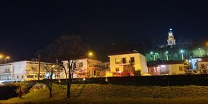 Περιοχή στα Τρίκαλα τη νύχτα