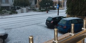 Χαλάζι έστρωσε τους δρόμους σε περιοχές των Χανίων