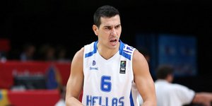 Τέλος και επίσημα από την Μπανταλόνα ο Ζήσης -To Σάββατο στην Ελλάδα για την ΑΕΚ
