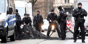 Oι έφοδοι της αστυνομίας έγιναν σε έξι κρατίδια της Γερμανίας