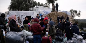 Πρόσφυγες στον καταυλισμό της Μόριας στη Λέσβο 