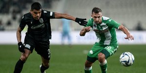 Φάση από το παιχνίδι του Παναθηναϊκού με τον ΠΑΟΚ