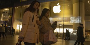 Apple: Κλείνει καταστήματα στην Κίνα λόγω κοροναϊού