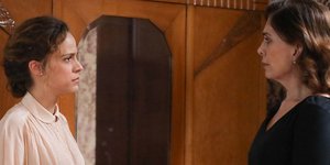 Η Ασημίνα με την Μυρσίνη στις Αγριες Μέλισσες