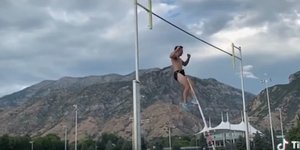 Τρομακτικό ατύχημα για αθλητή του άλματος επί κοντώ