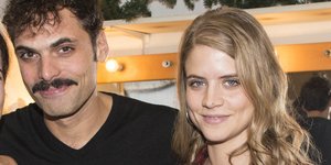 Ο Γιώργος Παπαγεωργίου με την Δανάη Μιχαλάκη σε καμαρίνι