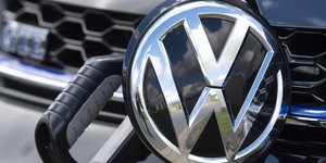 Το σήμα της Volkswagen σε ηλεκτροκίνητο μοντέλο