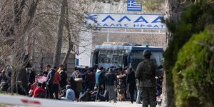 Έβρος σύνορα πρόσφυγες
