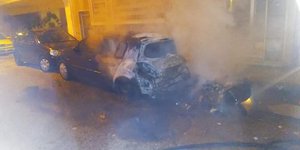 Καμένα αυτοκίνητα στα Πατήσια