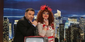 Η Βάνια Τουνίκου καλεσμένη στην εκπομπή 2Night Show, με τον Γρηγόρη Αρναούτογλου