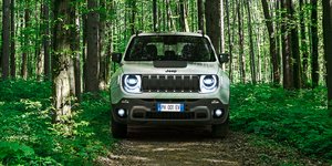Jeep Renegade: Ανανεωμένο, με περισσότερες επιλογές συνδεσιμότητας