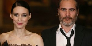 Joaquin Phoenix και Ρούνεϊ Μάρα