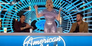 έξαλλη η Κέιτι Πέρι