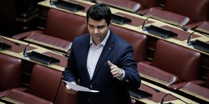Ο Μάριος Κάτσης στη Βουλή