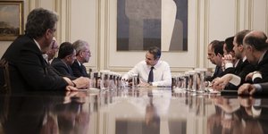 Εικόνα από τη συνάντηση του Κυριάκου Μητσοτάκη με στελέχη της Τοπικής Αυτοδιοίκησης από τα νησιά του Βορείου Αιγαίου