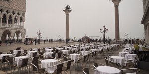 Κορωνοϊός: Άδεια η διάσημη πλατεία του Αγίου Μάρκου