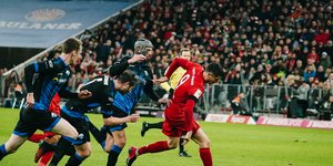 Φάση από τον αγώνα της Μπάγερν Μονάχου με την Πάντερμπορν