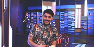 Ο Μανώλης Σαρρής νικητής του MasterChef 3 επιστρέφει στην κουζίνα του MasterChef 4