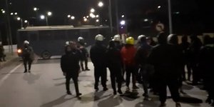 Αστυνομικοί και διαδηλωτές στην Μυτιλήνη
