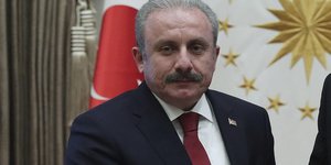 Ο πρόεδρος της Βουλής στην Τουρκία Μουσταφά Σεντόπ